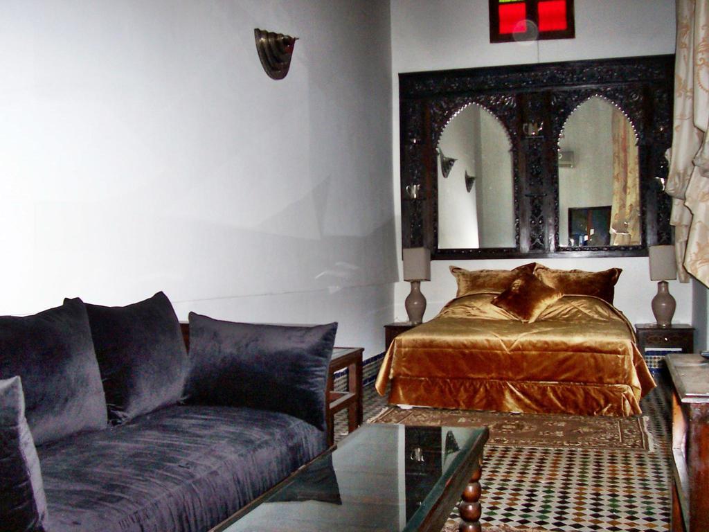 Riad Noujoum Medina Bed & Breakfast Fes Exterior photo