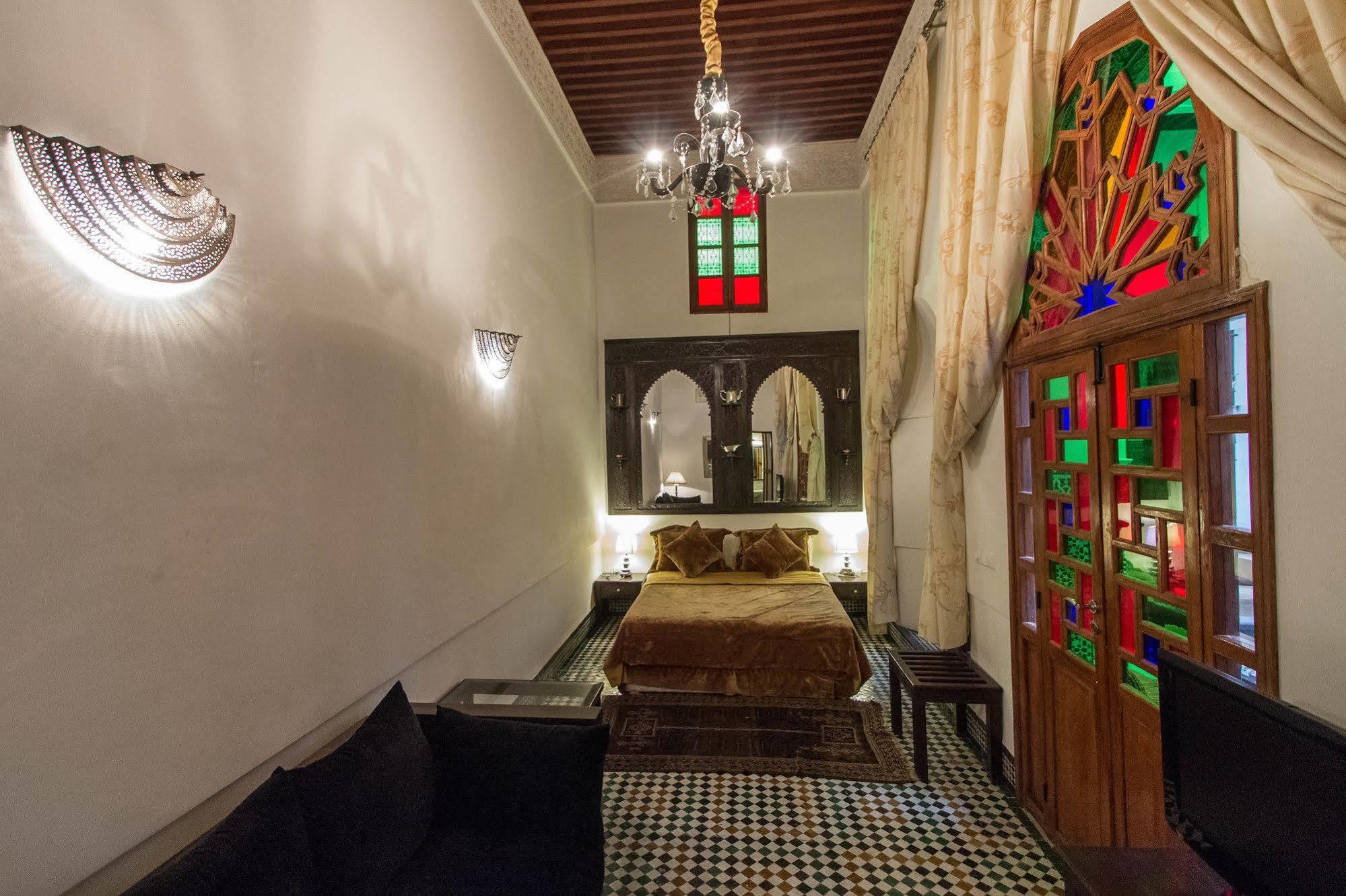 Riad Noujoum Medina Bed & Breakfast Fes Exterior photo