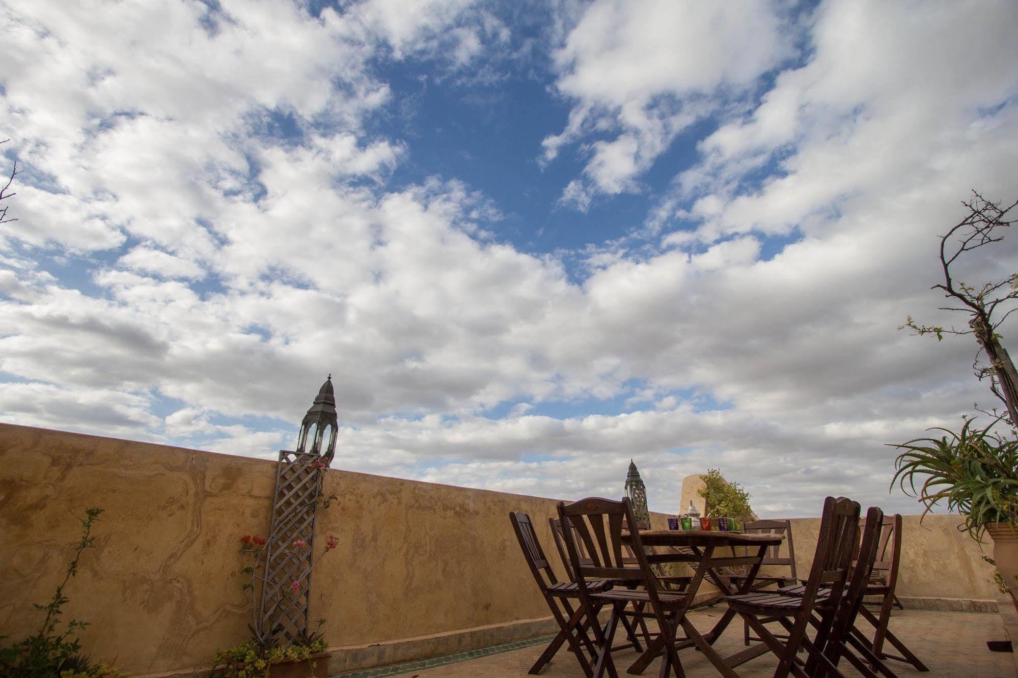 Riad Noujoum Medina Bed & Breakfast Fes Exterior photo